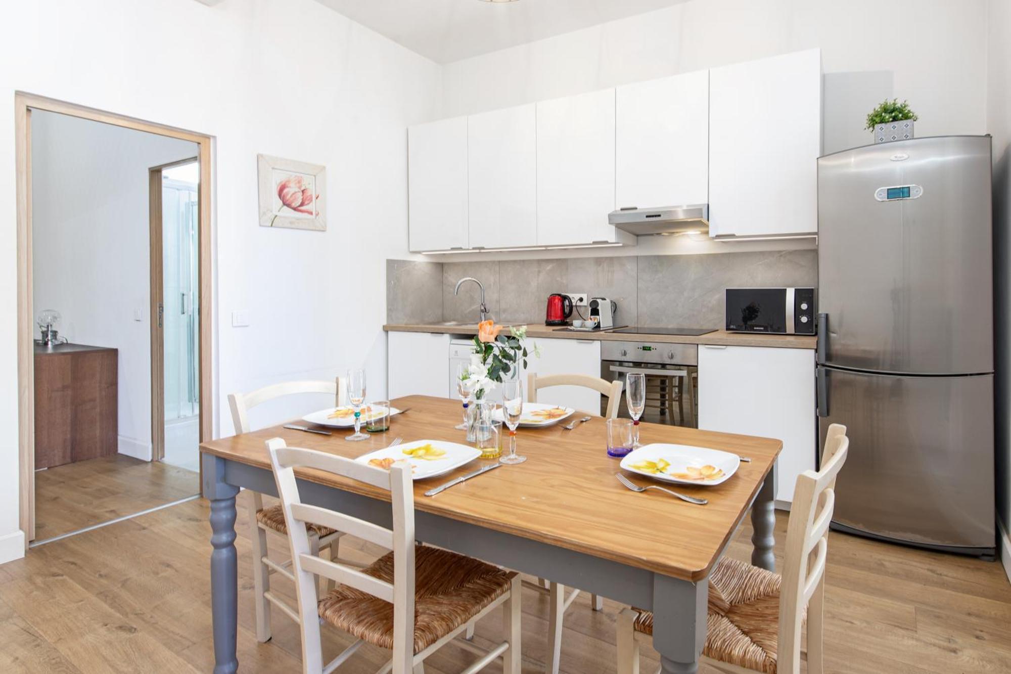 Апартаменти Barel - Cosy 2 Pieces En Plein Coeur De Мантон Екстер'єр фото