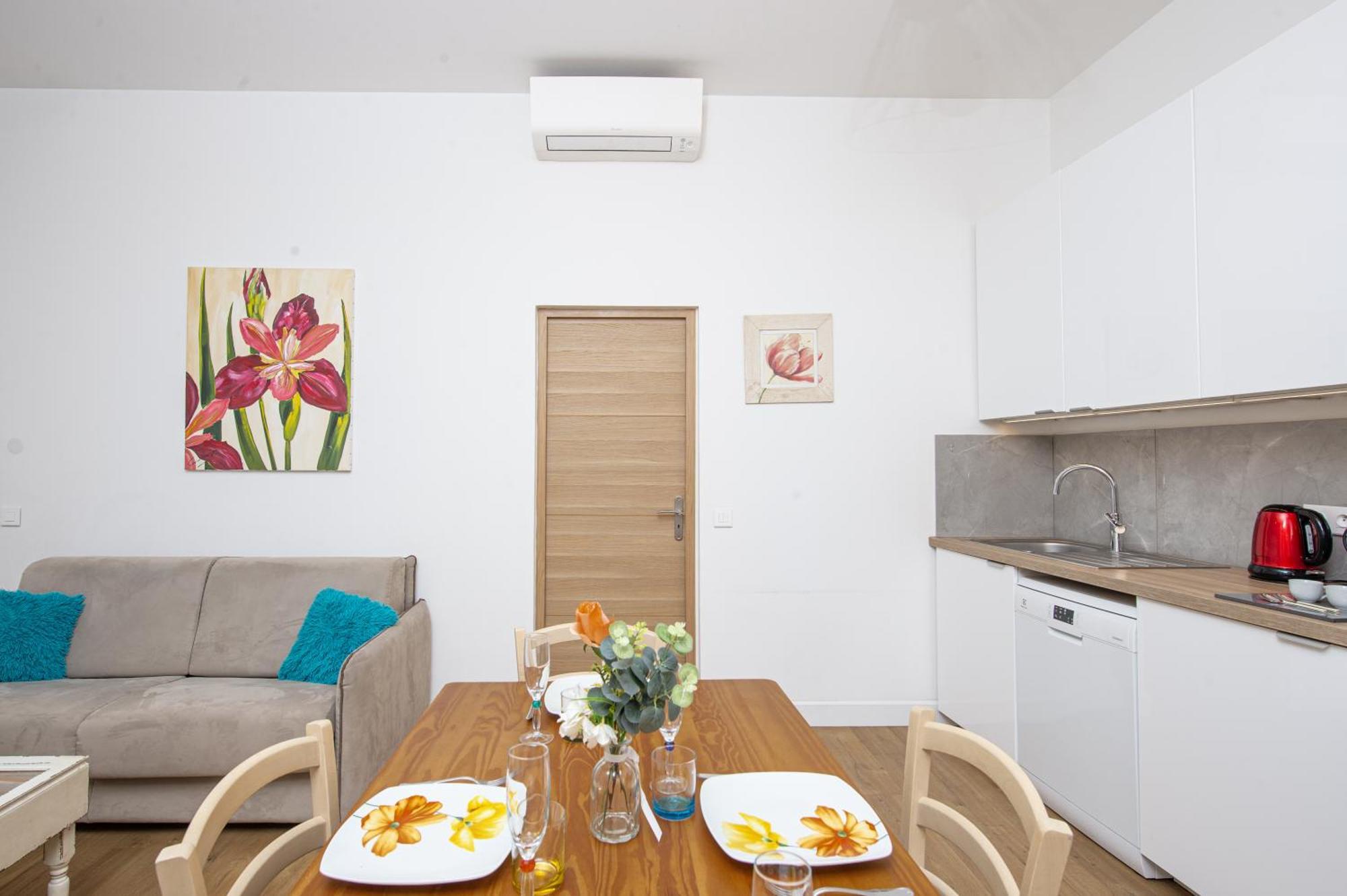 Апартаменти Barel - Cosy 2 Pieces En Plein Coeur De Мантон Екстер'єр фото