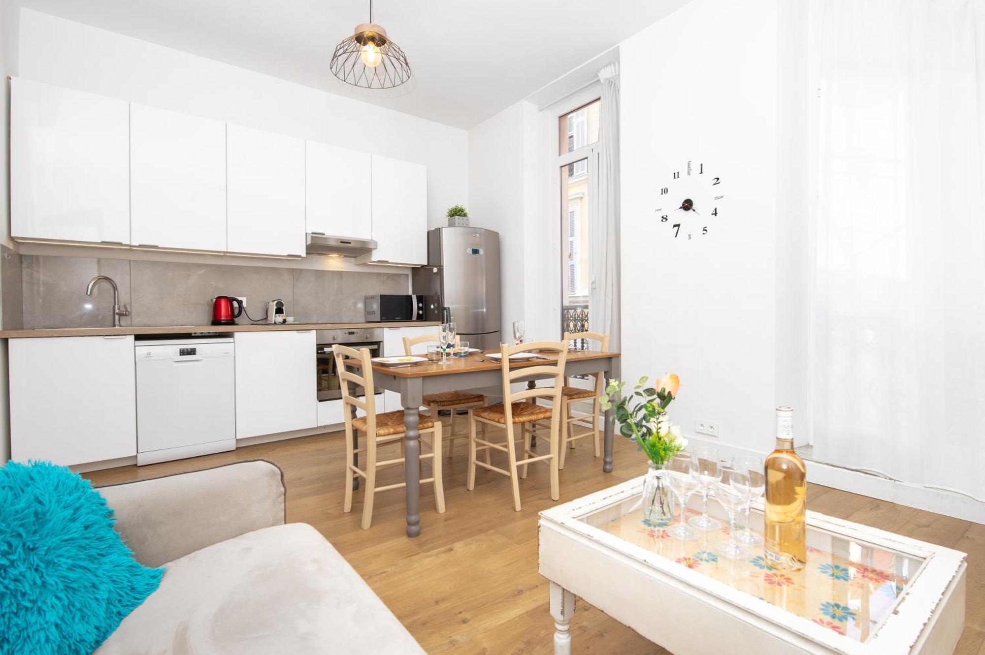 Апартаменти Barel - Cosy 2 Pieces En Plein Coeur De Мантон Екстер'єр фото
