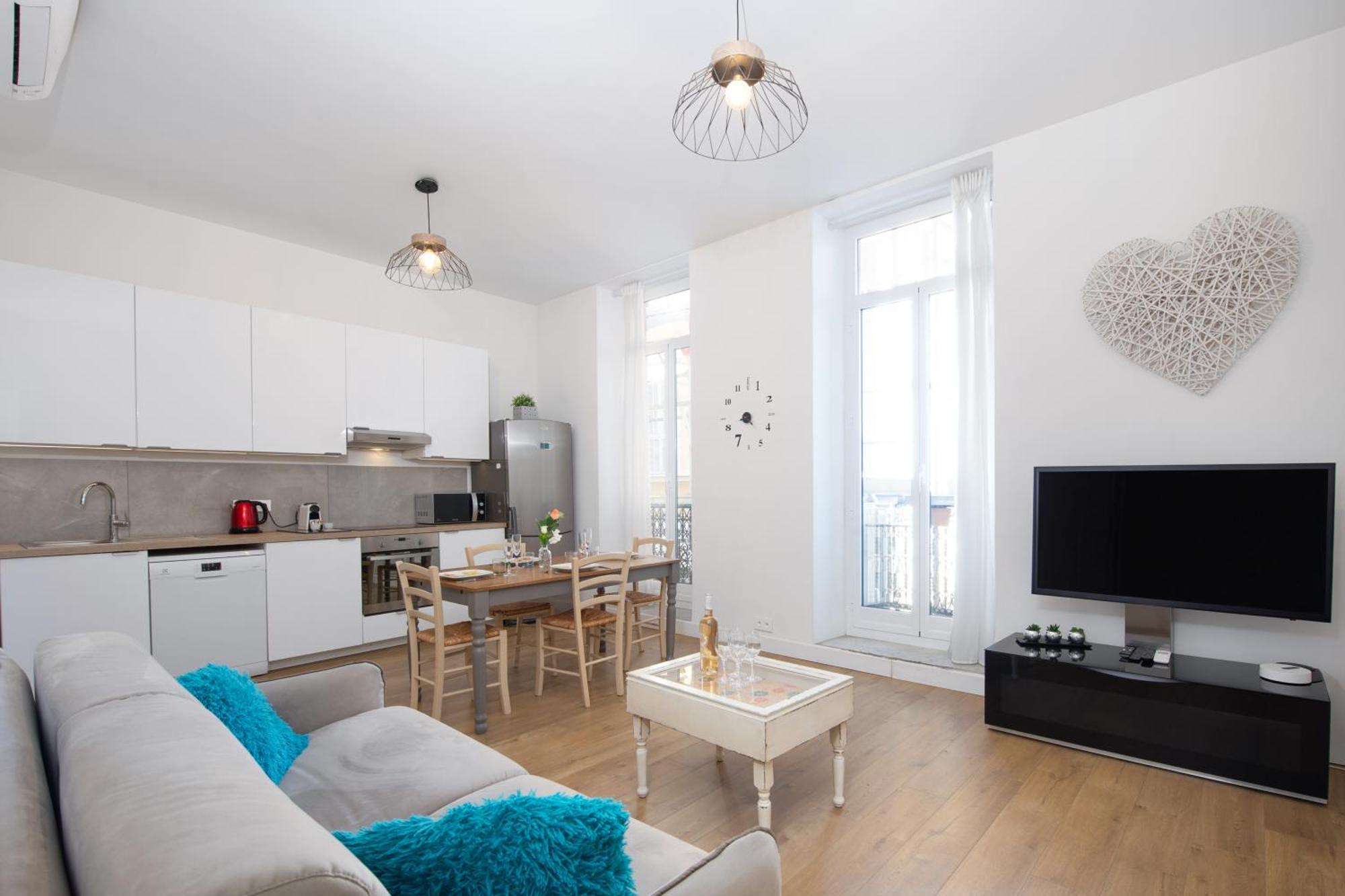 Апартаменти Barel - Cosy 2 Pieces En Plein Coeur De Мантон Екстер'єр фото